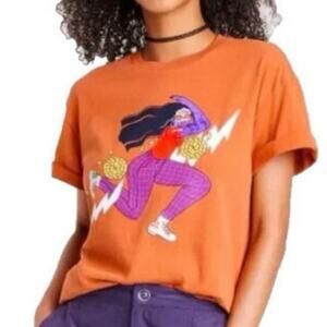 GOLDEN HOUR X Dia Pacheco Agapita
Urban Outfitters Graphic T-Shirt - Sz XL - NWT